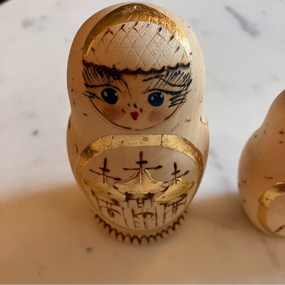 Vintage 5 Piece Hand Painted Wood Burned 3 1/2" Matryoshka Dolls from Russia‎ - Picture 3 of 12